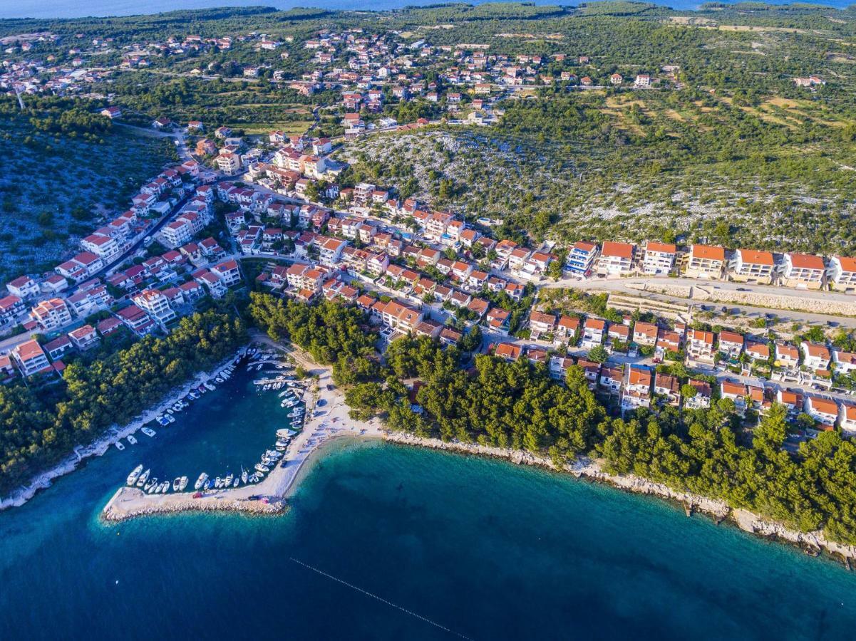 Sestrice Apartment Drage Bagian luar foto