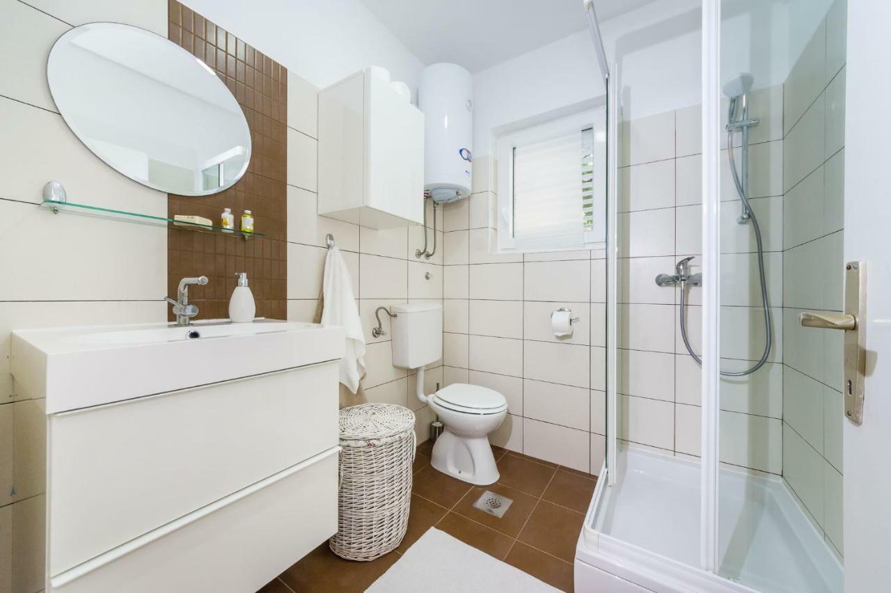 Sestrice Apartment Drage Bagian luar foto