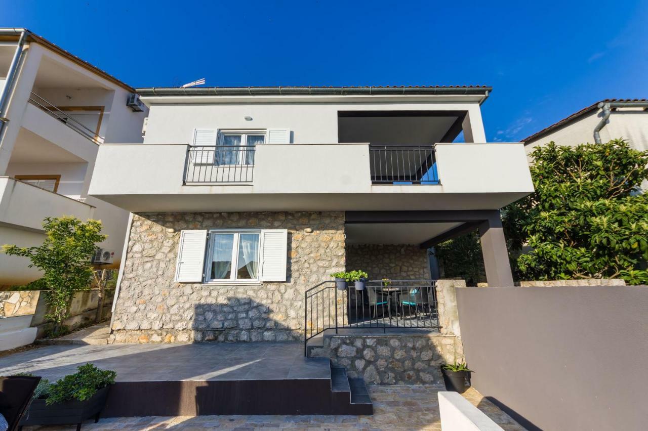 Sestrice Apartment Drage Bagian luar foto