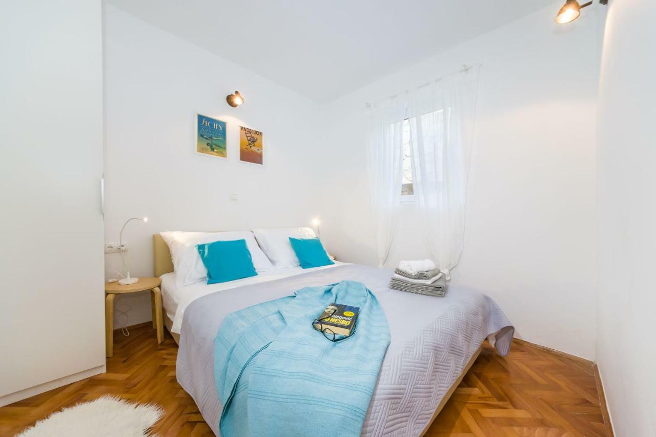 Sestrice Apartment Drage Bagian luar foto