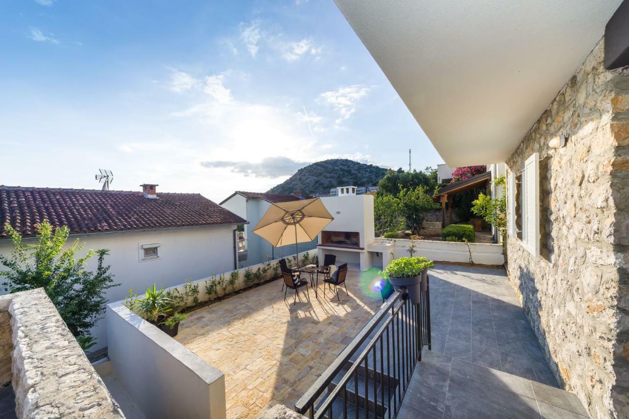 Sestrice Apartment Drage Bagian luar foto